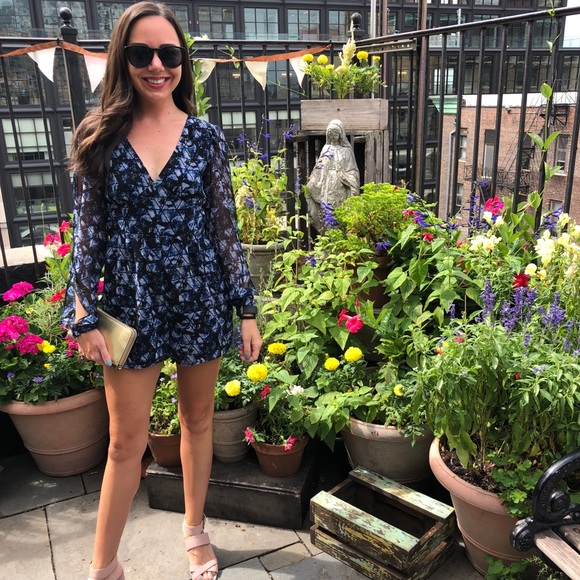 Meet your Posher, Paige Danielle - Picture 2 of 9